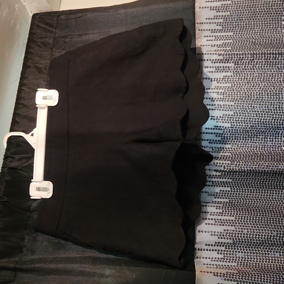 ⚫️LOFT RIVIERA SHORTS - Picture 1 of 4